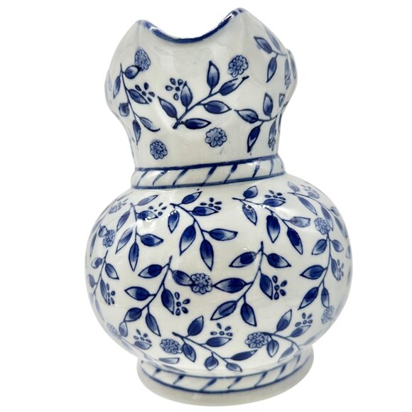 Ceramic Pitcher Vase Blue and White Floral Scalloped Edge Braided Handle 7.5" H - Picture 4 of 7